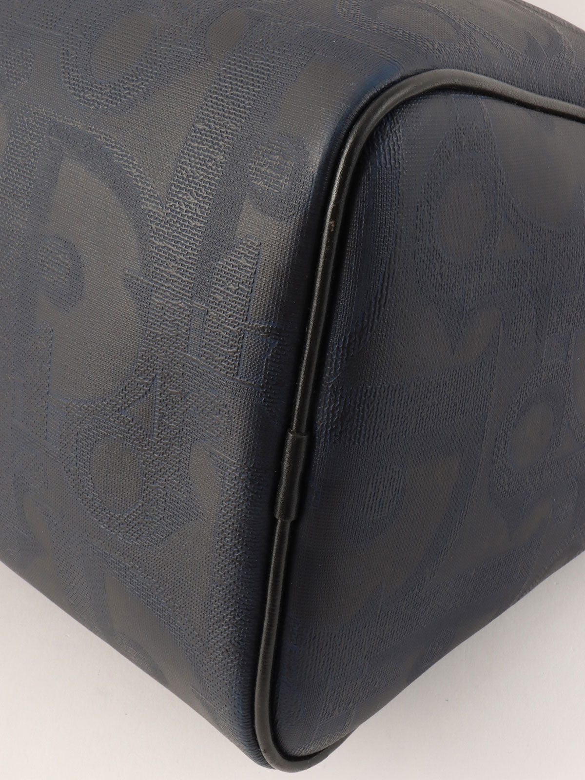 トロッターパターンロゴプレートボストンバッグ ネイビー