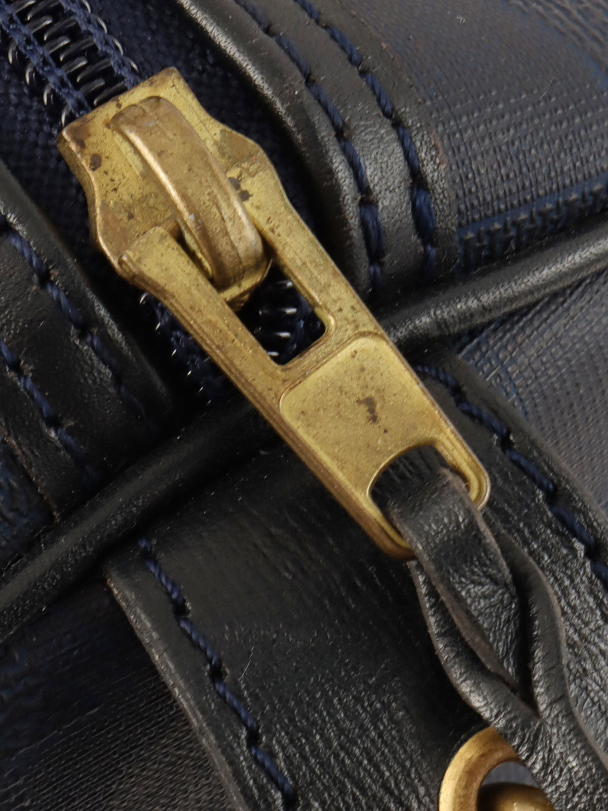 Trotter Pattern Logo Plate Boston Bag Navy