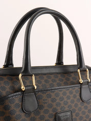 マカダムパターンロゴエンボスハンドバッグ ブラウン