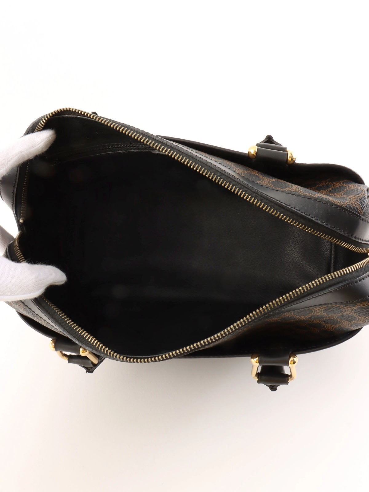 マカダムパターンロゴエンボスハンドバッグ ブラウン