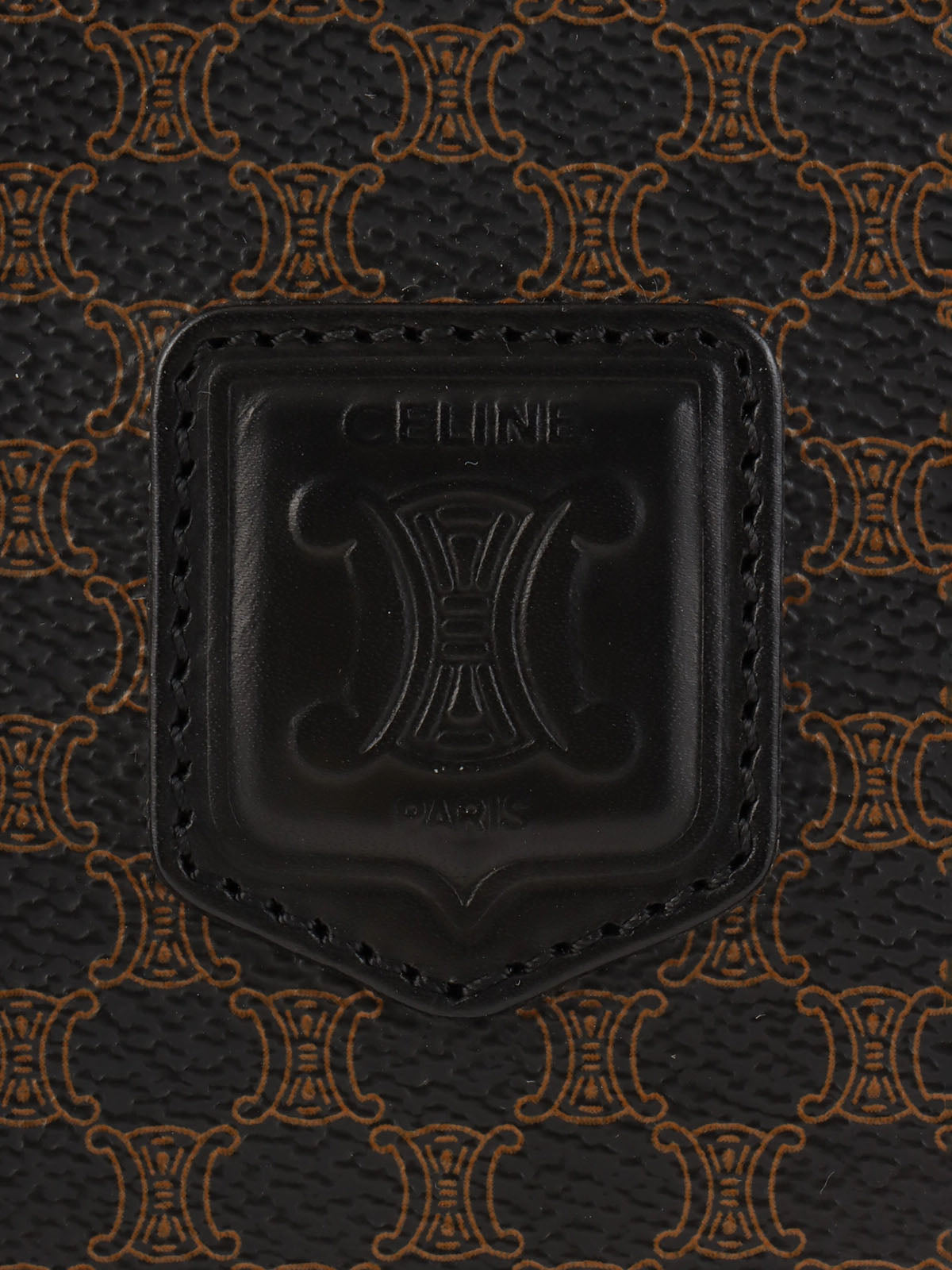 マカダムパターンロゴエンボスハンドバッグ ブラウン