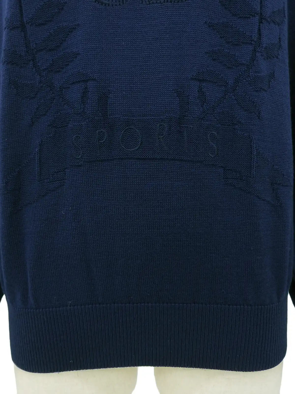 ロゴ刺繍ニットトップス　ネイビー