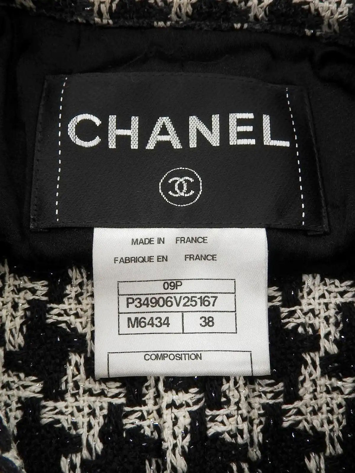 2009 Tweed Houndstooth Pattern CC Mark Button Jacket in Black/White