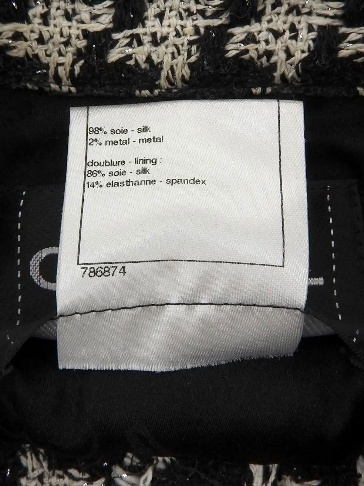 2009 Tweed Houndstooth Pattern CC Mark Button Jacket in Black/White