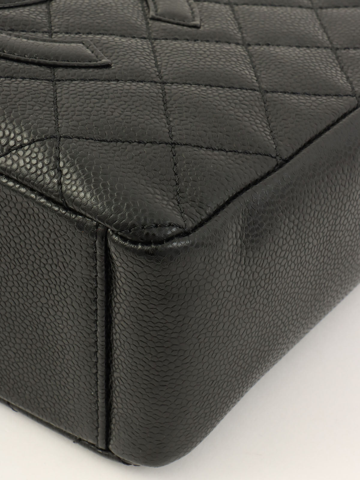 2009年頃製 キャビアスキンCCマークステッチチェーントートバッグ ブラック