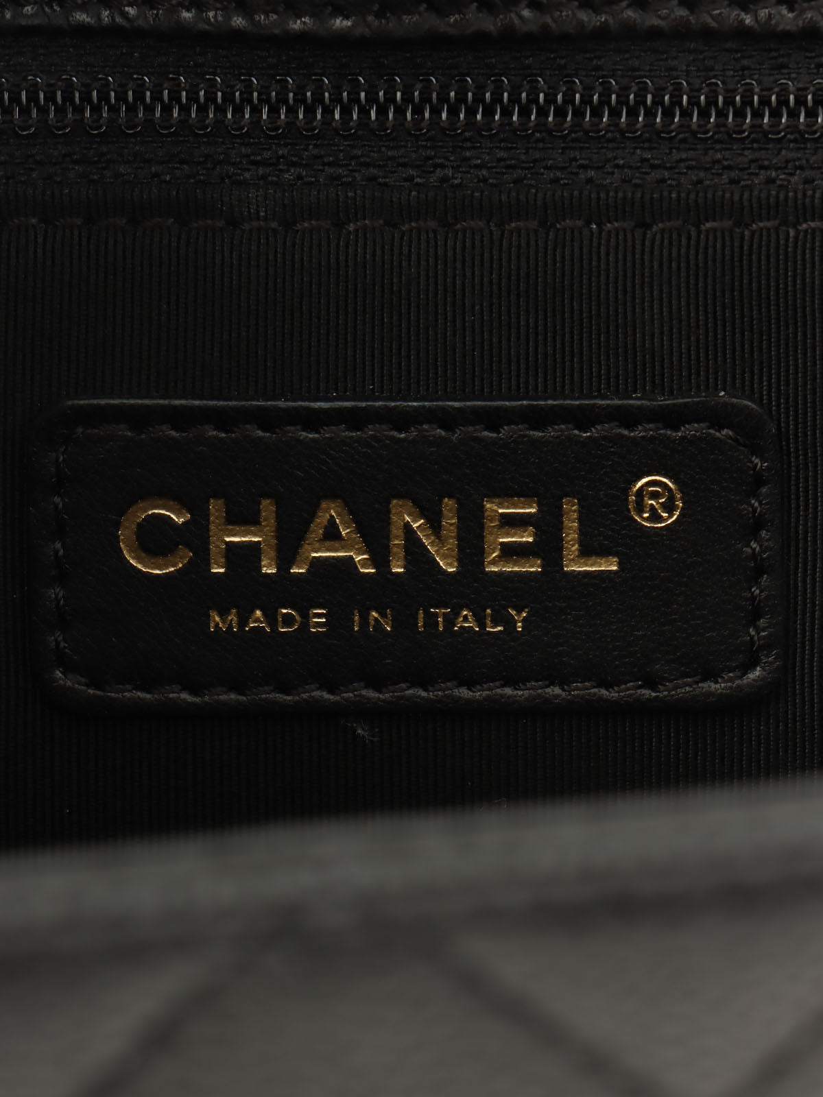 2009年頃製 キャビアスキンCCマークステッチチェーントートバッグ ブラック