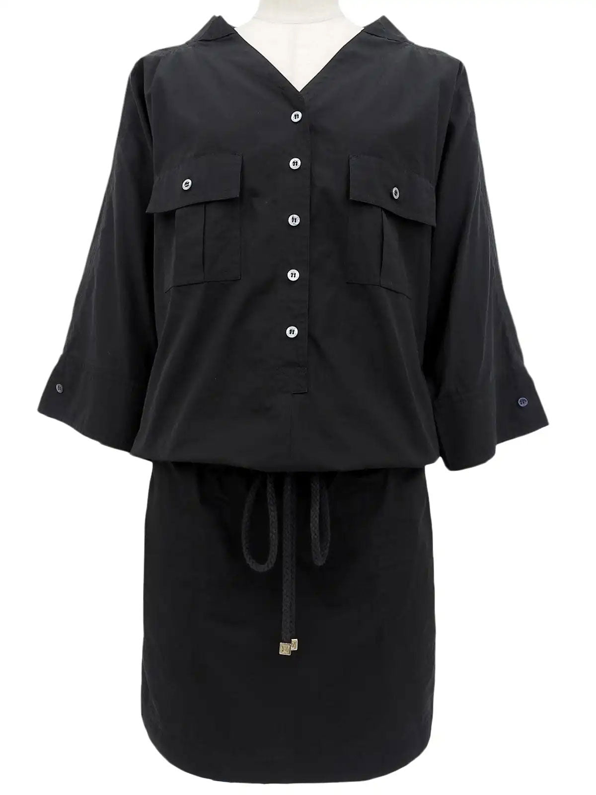 Logo Button Quarter Sleeve Dress in Black