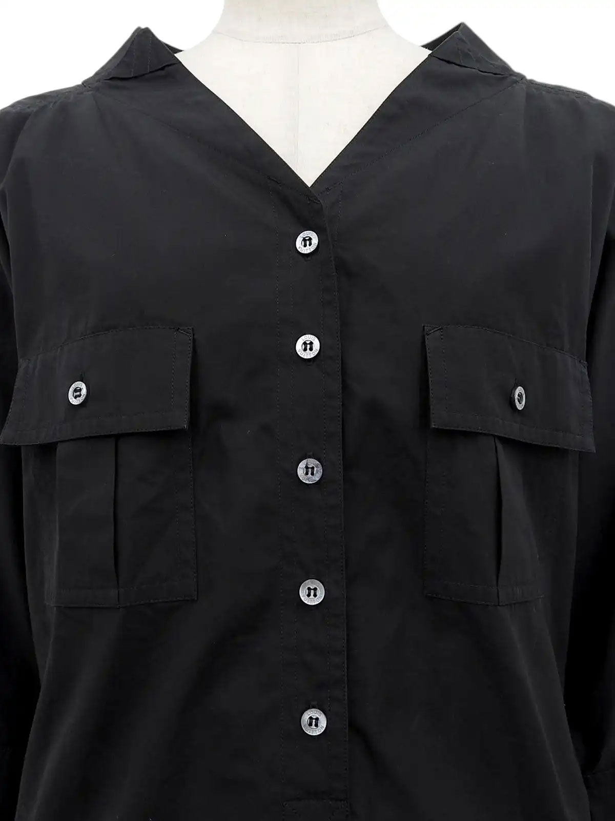 ロゴボタン七分袖ワンピース ブラック