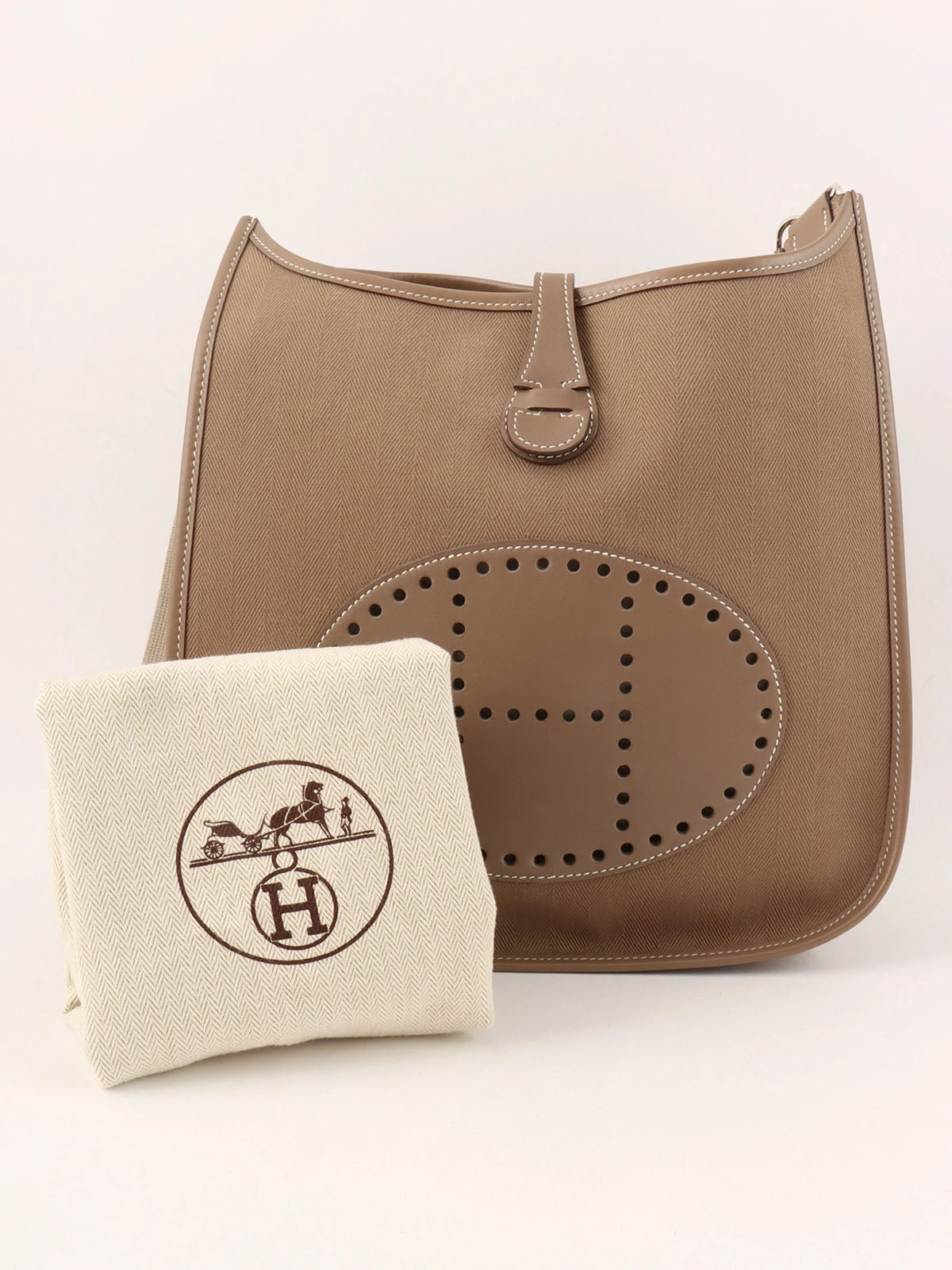 2006 Evelyne PM Etoupe