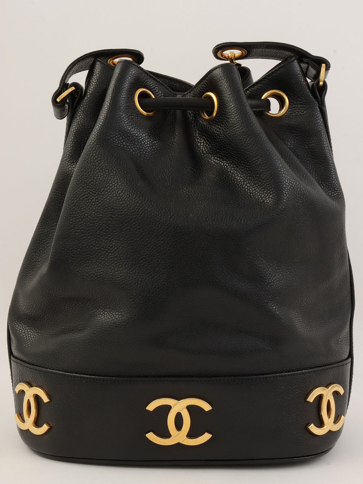 1992 Caviar Skin 6CC Mark Stitch Drawstring Shoulder Bag Black