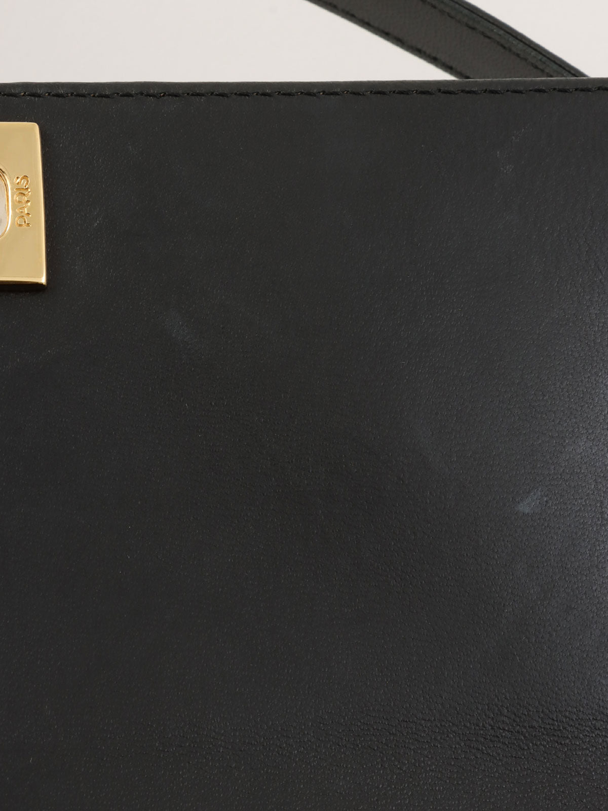 1998 Matelasse Stitch CC Turnlock Shoulder Bag in Black