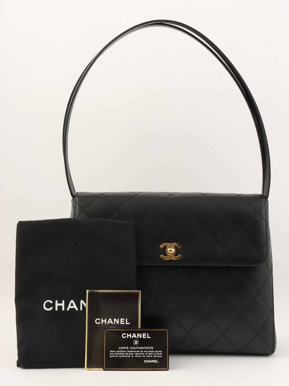 1998 Matelasse Stitch CC Turnlock Shoulder Bag in Black