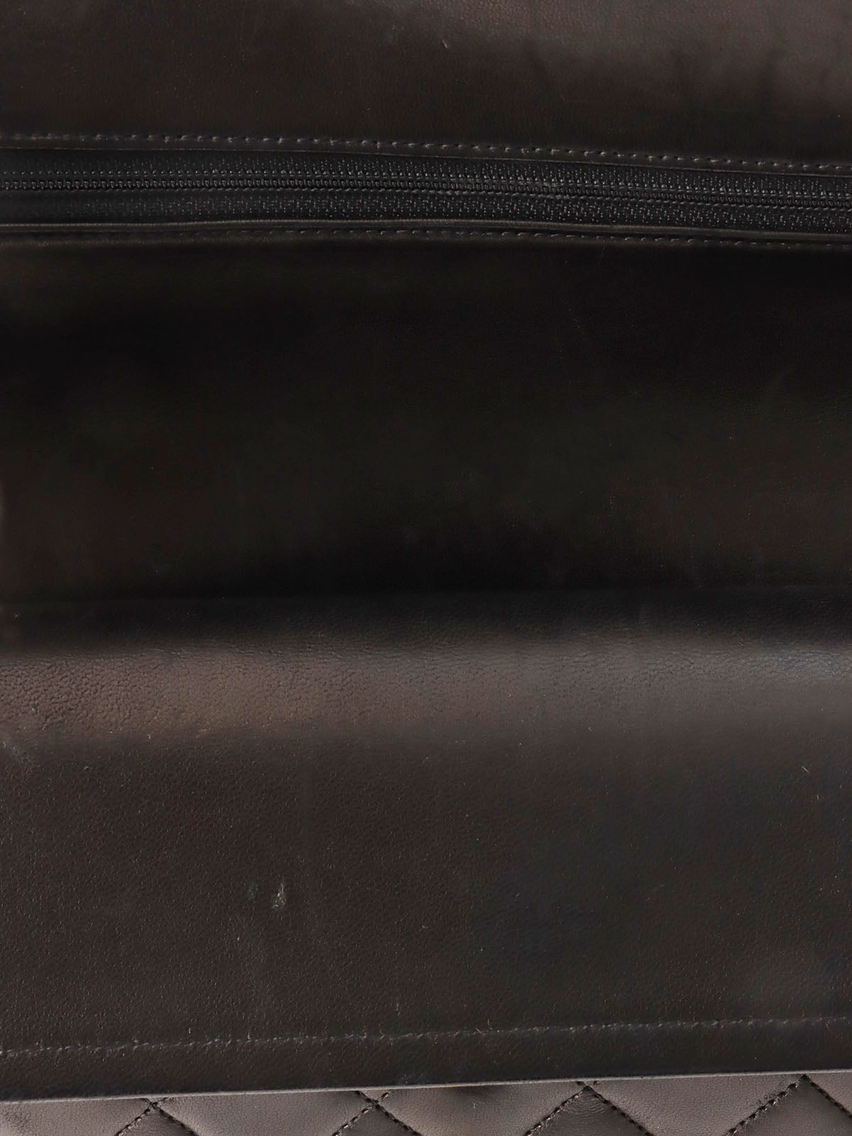 Classic flap chain bag 25cm black, made between 1985 and 1990