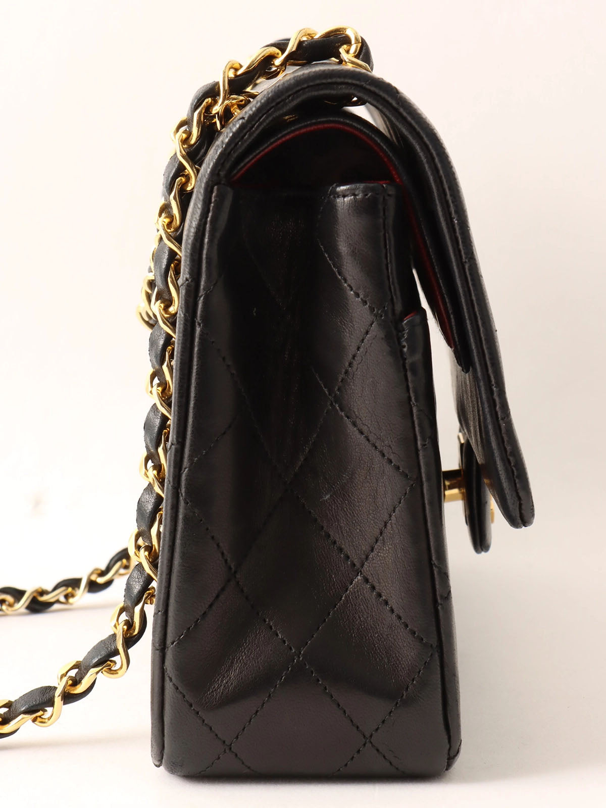 Classic flap chain bag 25cm black, made between 1985 and 1990