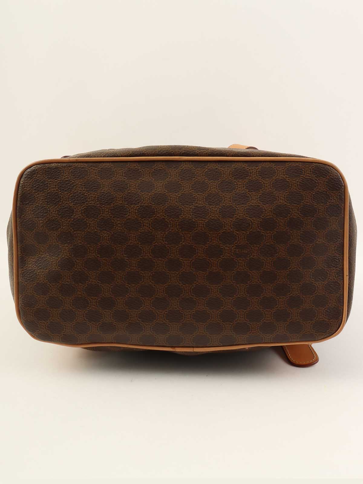 マカダムパターンリングロゴプレートバックパック ブラウン