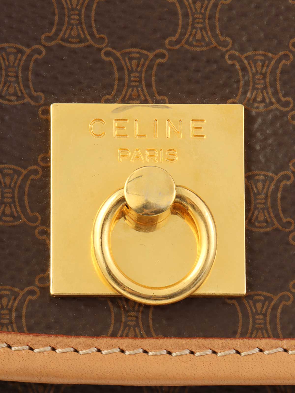 マカダムパターンリングロゴプレートバックパック ブラウン