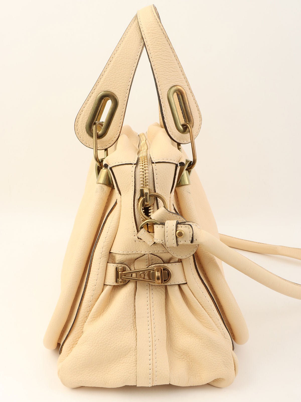 パラティミディアム ベージュ