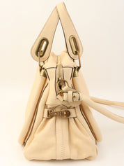 パラティミディアム ベージュ