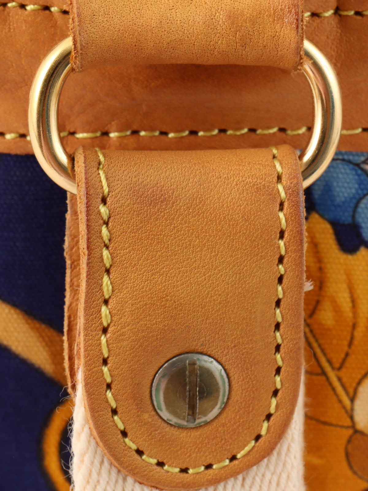 デザインパターンロゴチャームショルダーバッグ ベージュ/ブルー