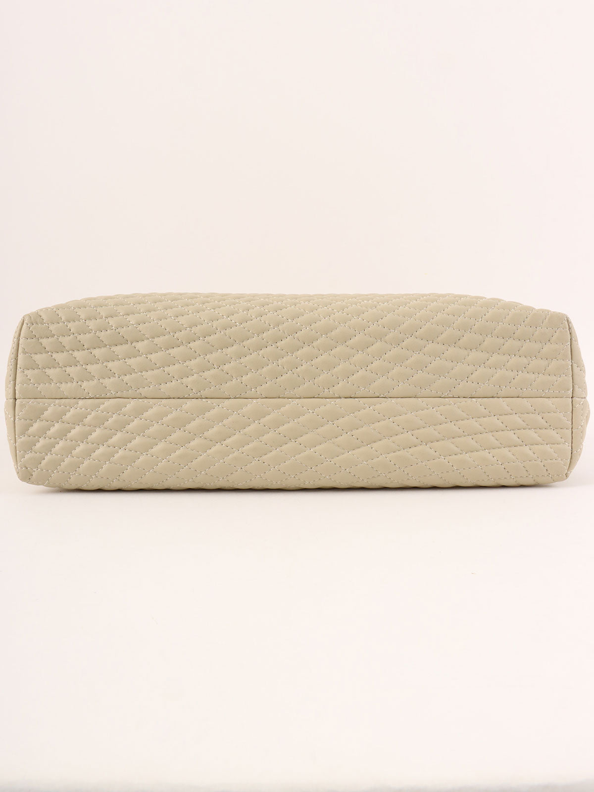 Logo Plate Quilted Handbag Ivory