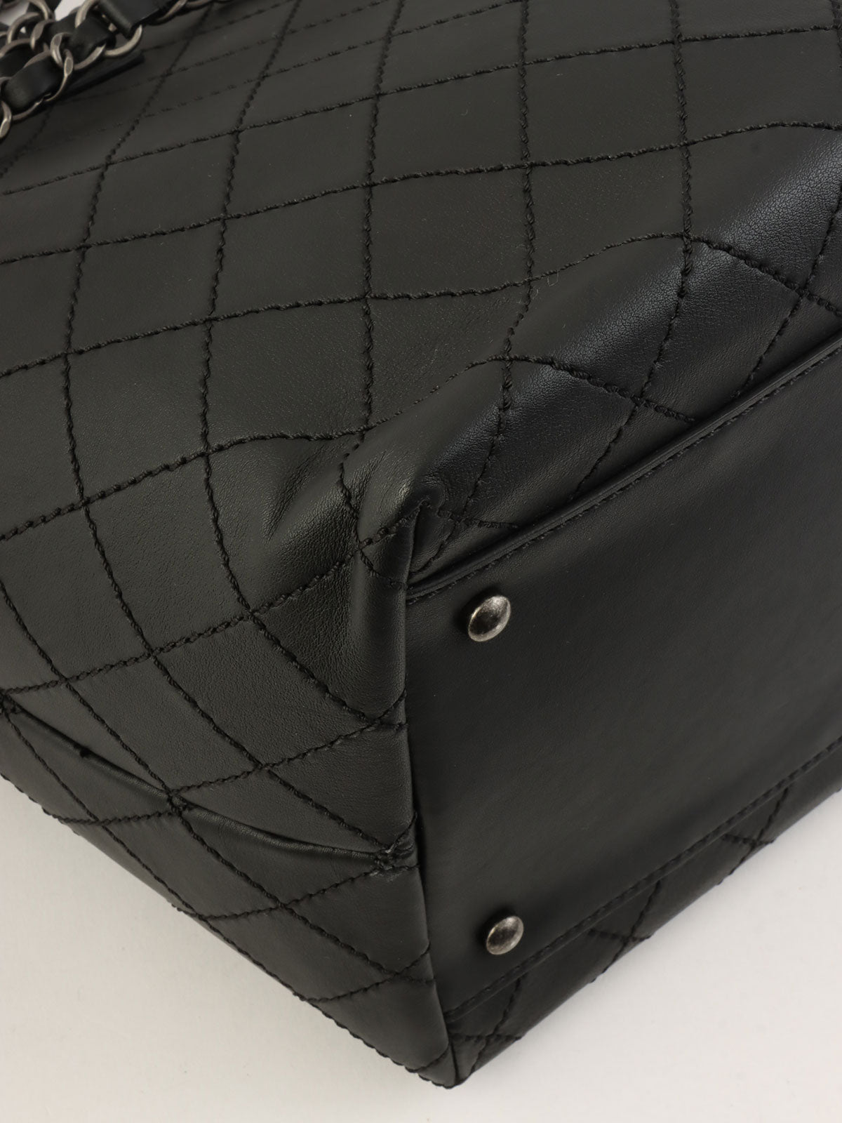 Made in 2015, Matelasse Stitch CC Charm 2-Way Bag, Black