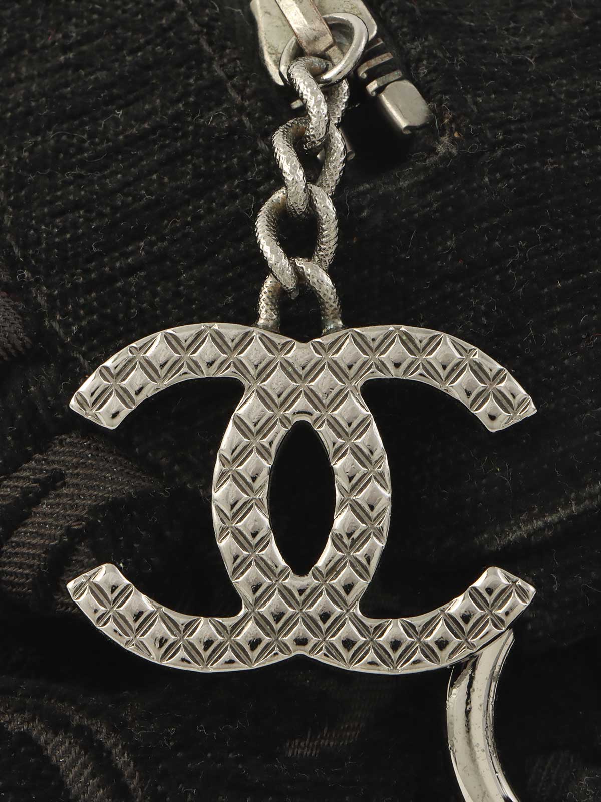 2005 Cotton CC Mark Chain Pattern Shoulder Bag, Black