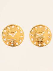 Round Clock Motif Earrings Gold