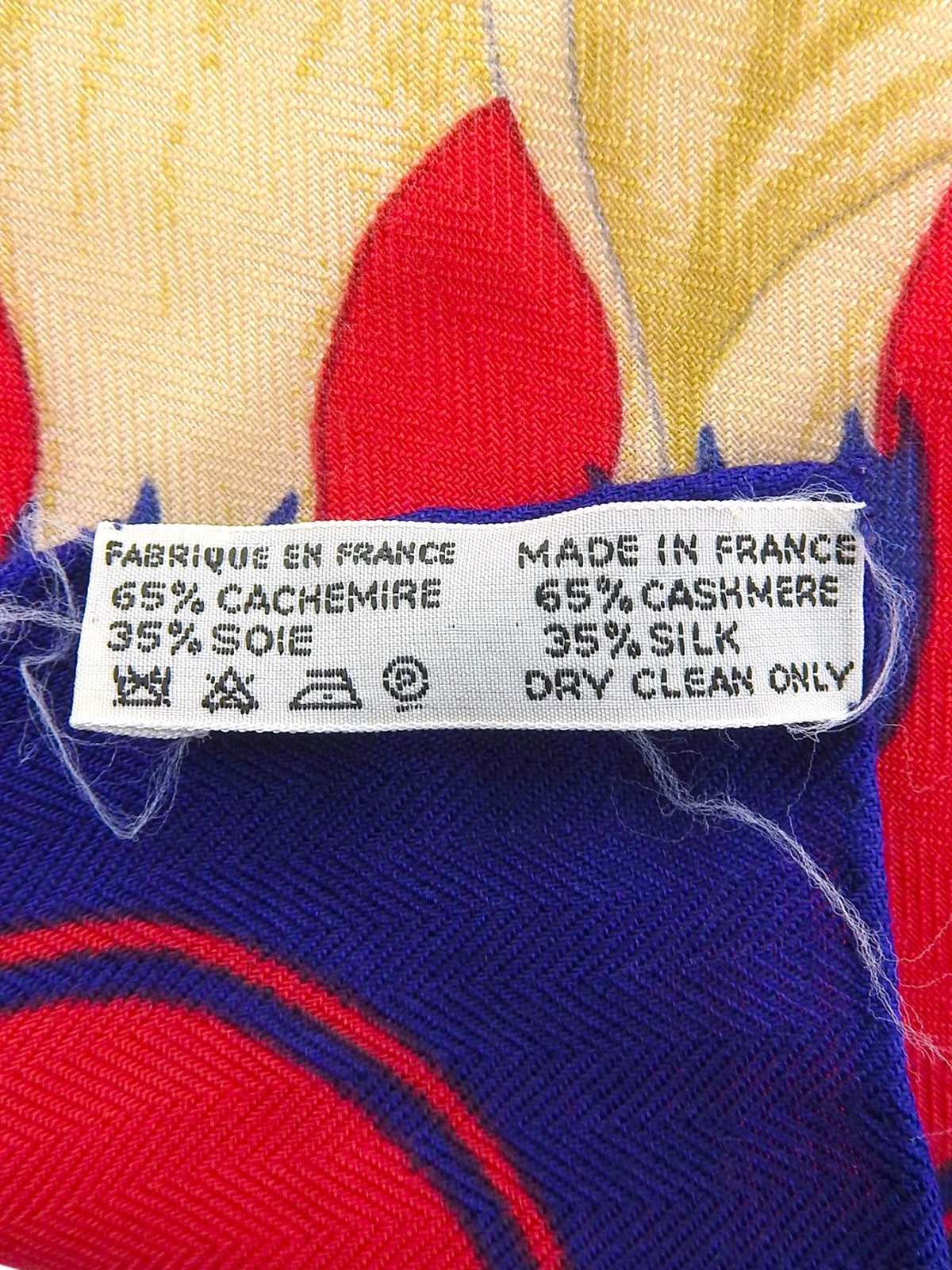 カレ90　Flora Graecaパターンデザイン　レッド/マルチ