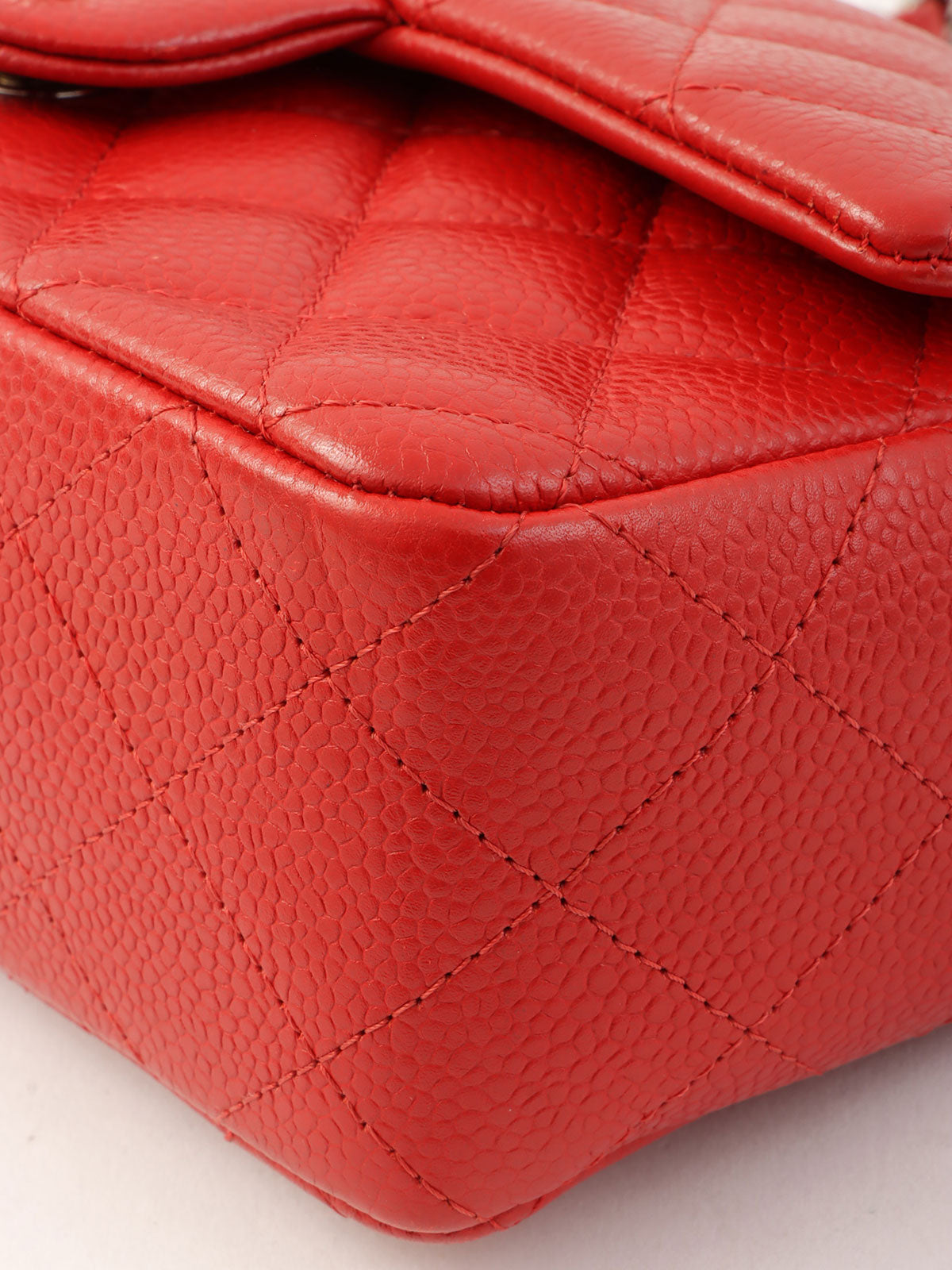 2014 Caviar Skin Matelasse Stitch CC Turnlock Chain Shoulder Bag in Red