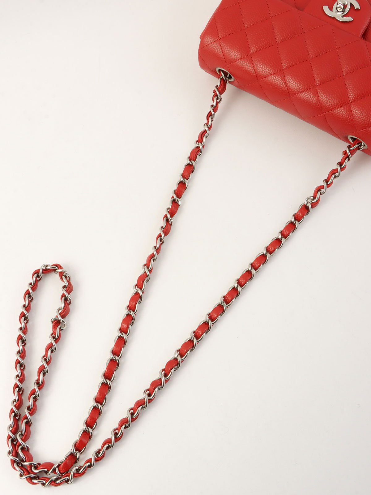 2014 Caviar Skin Matelasse Stitch CC Turnlock Chain Shoulder Bag in Red