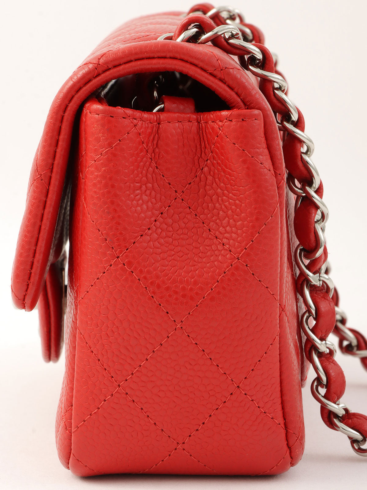 2014 Caviar Skin Matelasse Stitch CC Turnlock Chain Shoulder Bag in Red