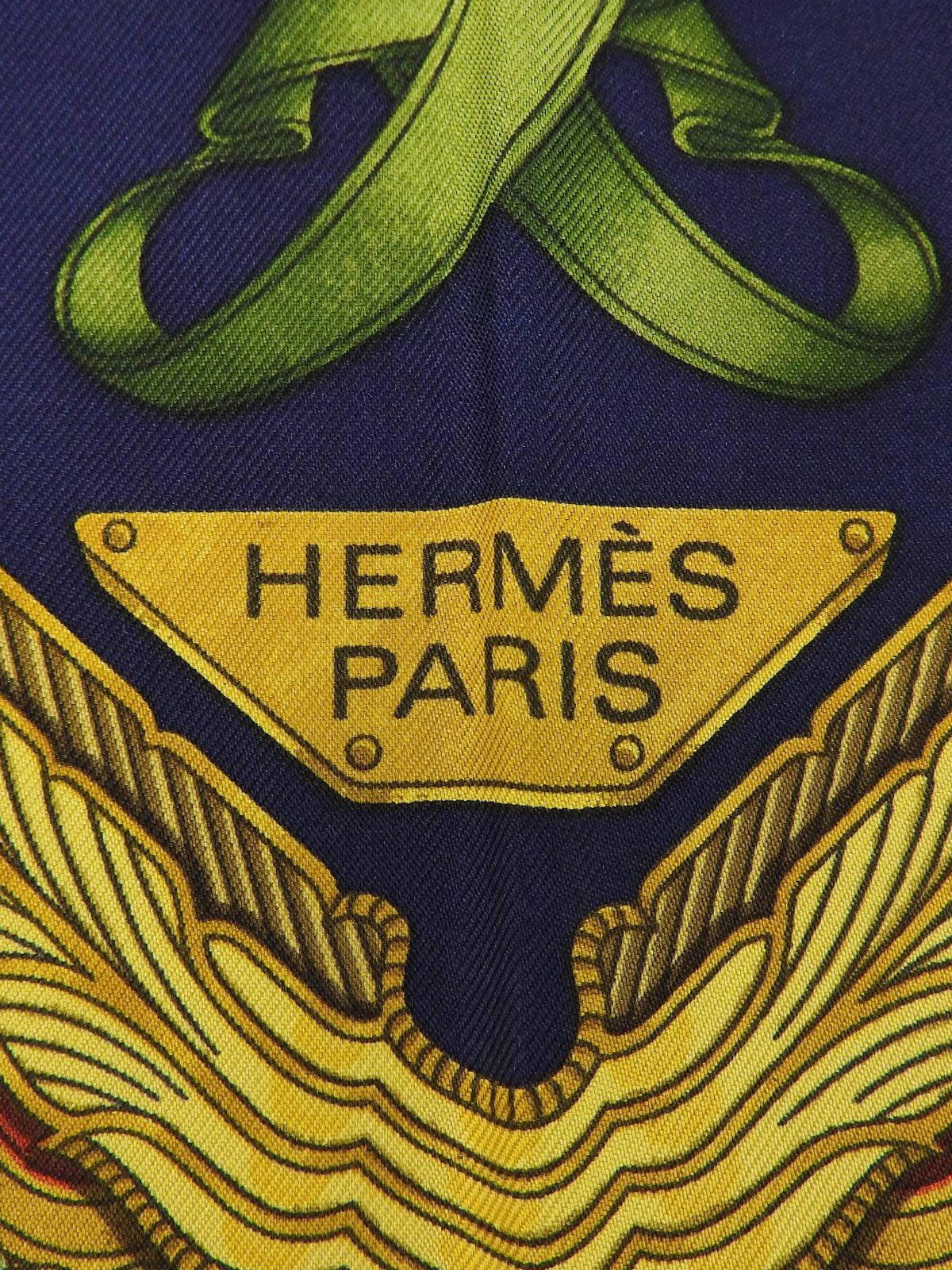 カレ90　Les Parures Du Ventパターンスカーフ　ダークネイビー／マルチ