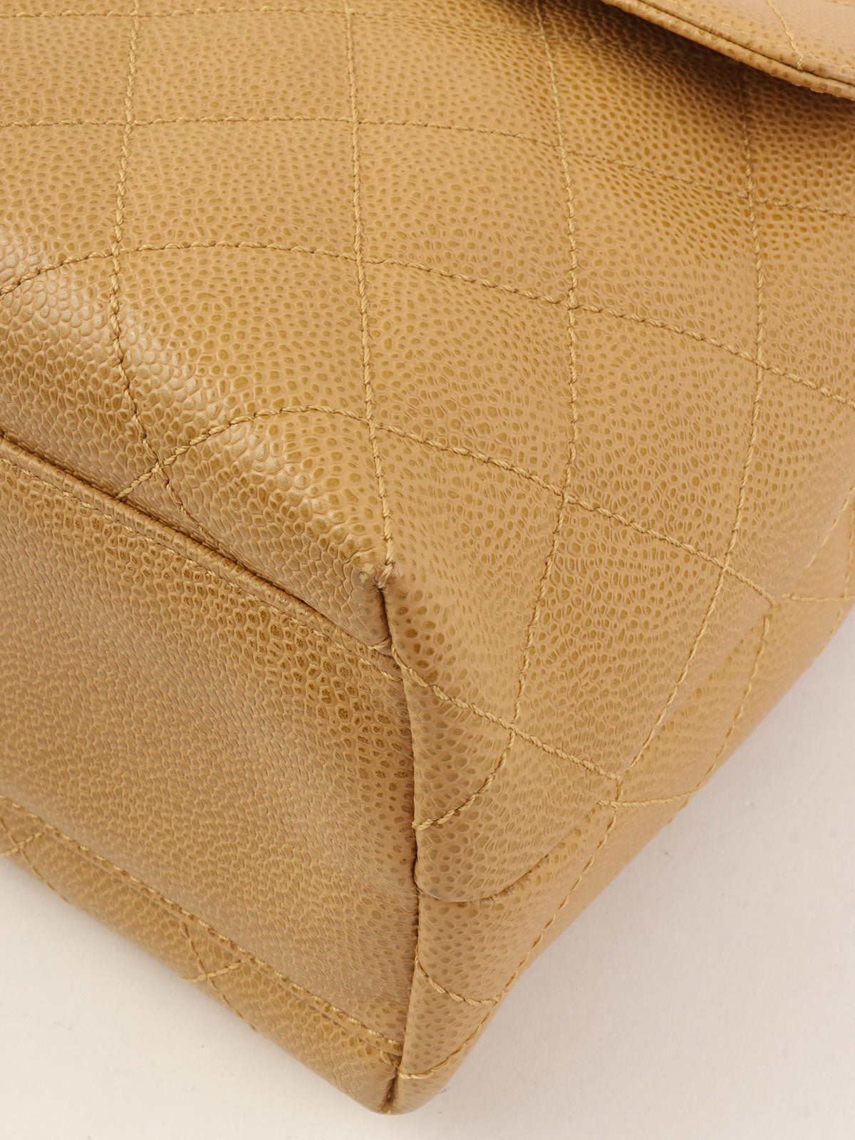 约2000年鱼子酱皮CC旋扣手提包，米色