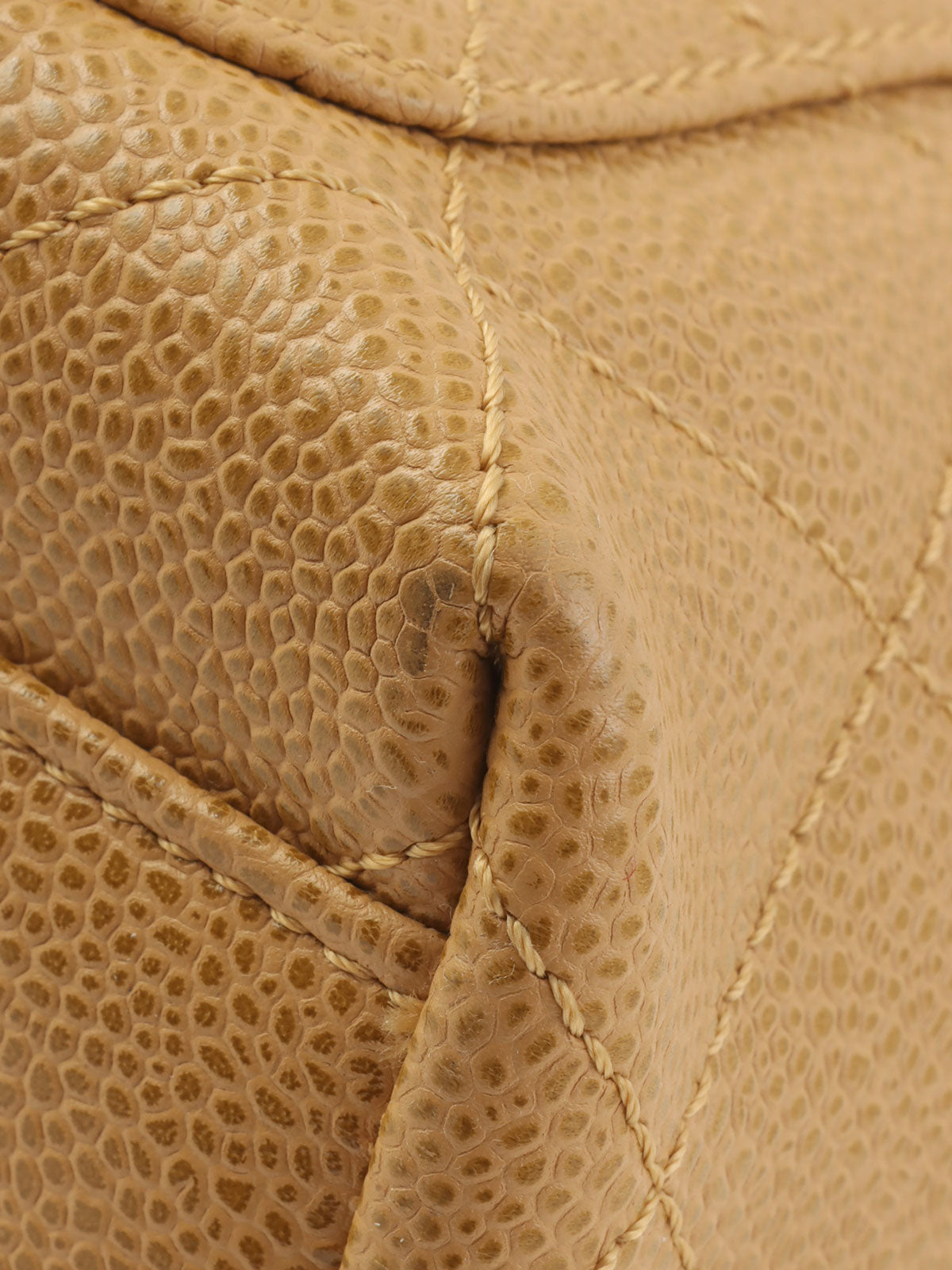 约2000年鱼子酱皮CC旋扣手提包，米色