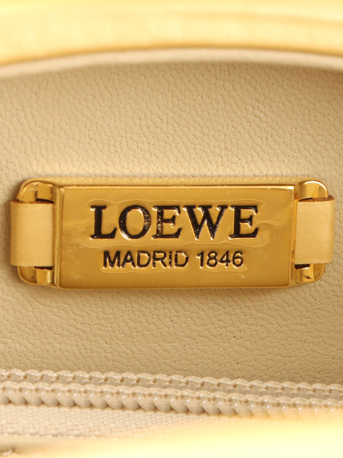 Round Anagram Embossed 2-Way Bag, Gold