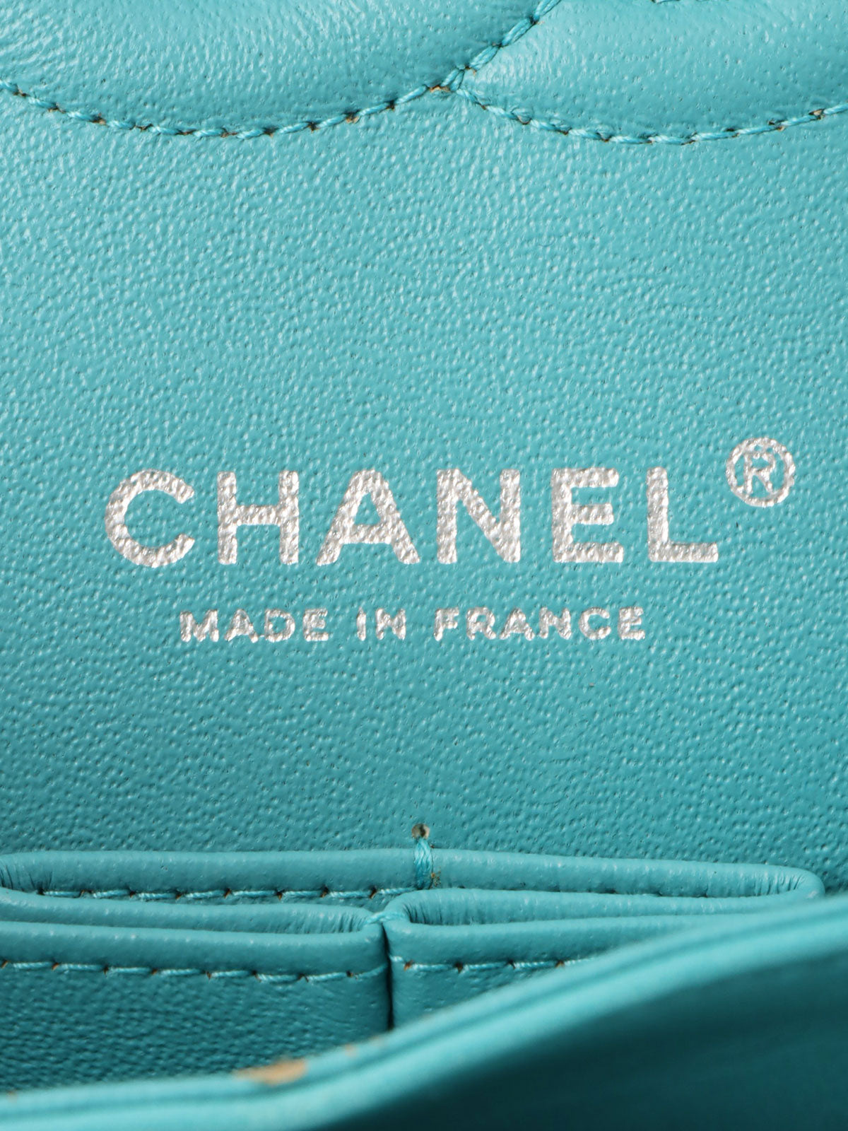 2014年頃製 クラシックフラップチェーンバッグ25cm ターコイズブルー