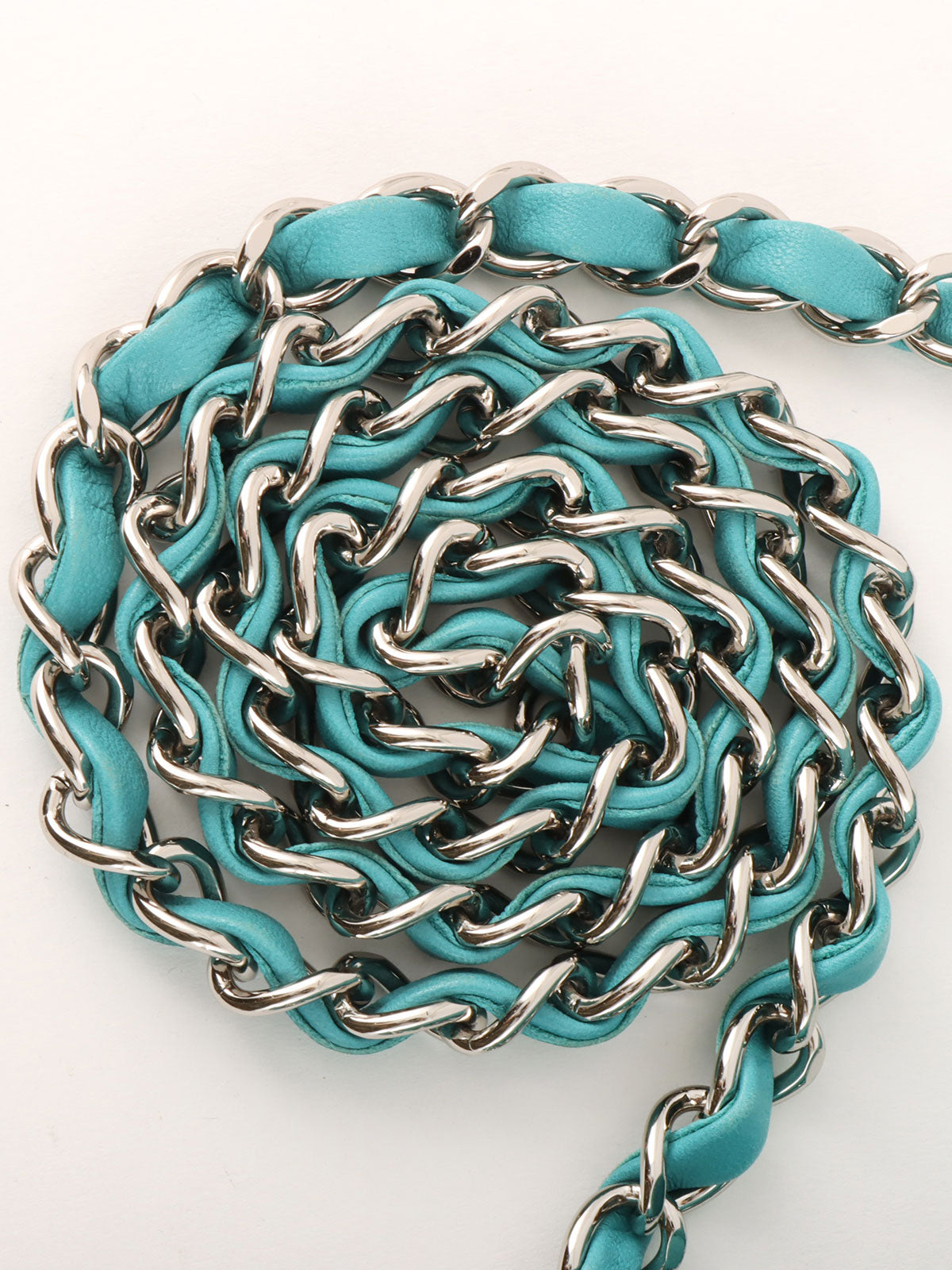 2014年頃製 クラシックフラップチェーンバッグ25cm ターコイズブルー