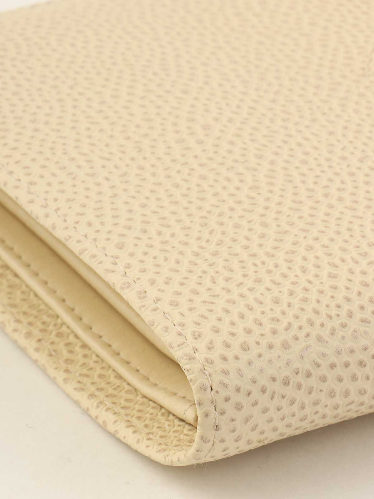 2000年頃製 キャビアスキンCCマークステッチロングウォレット アイボリー