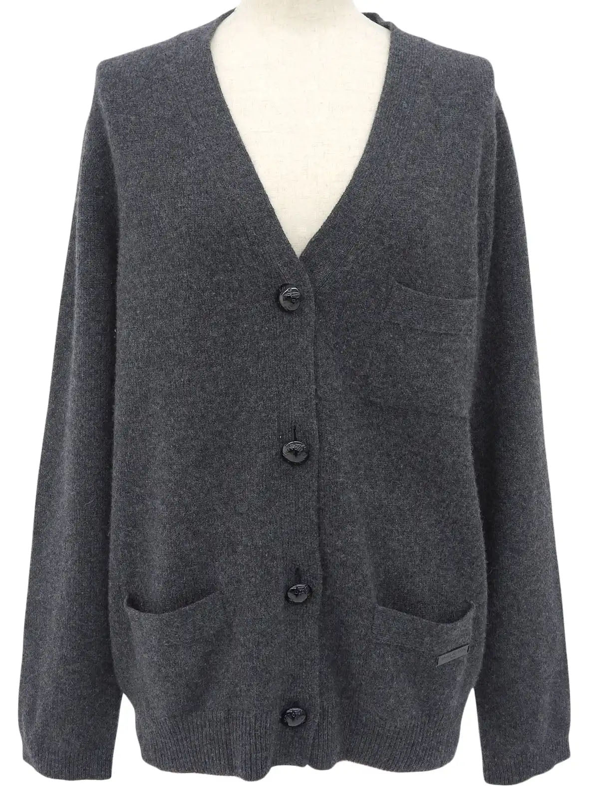 Cashmere logo button cardigan in grey