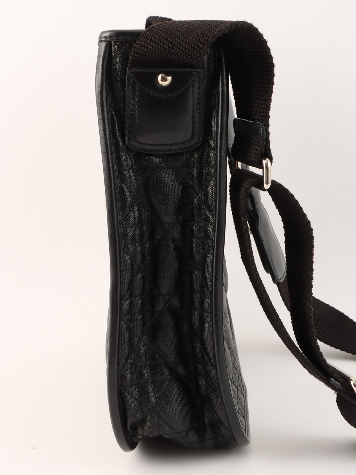 カナージュステッチショルダーバッグ　ブラック