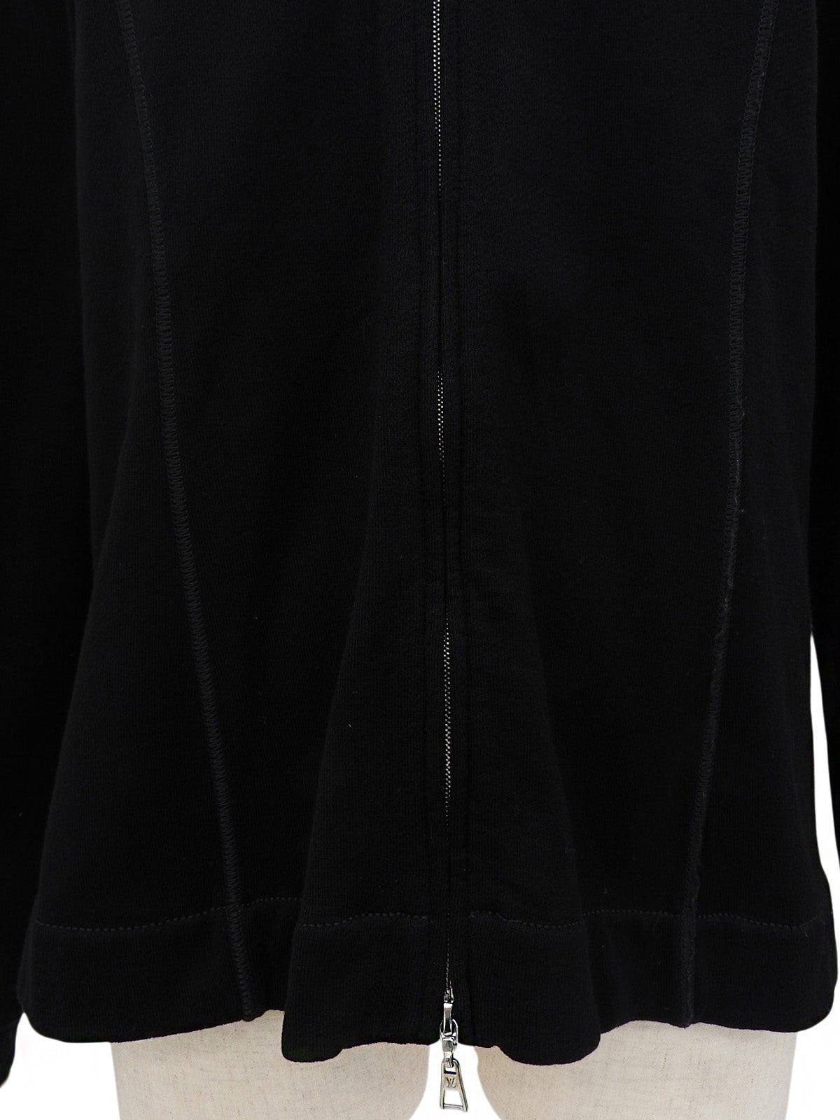 Ribbon Logo Charm Zip-Up Sweatshirt in Black