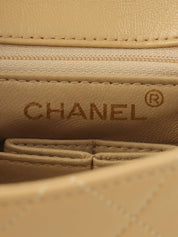 1990年頃製　スクエアクラシックフラップチェーンバッグ　ベージュ