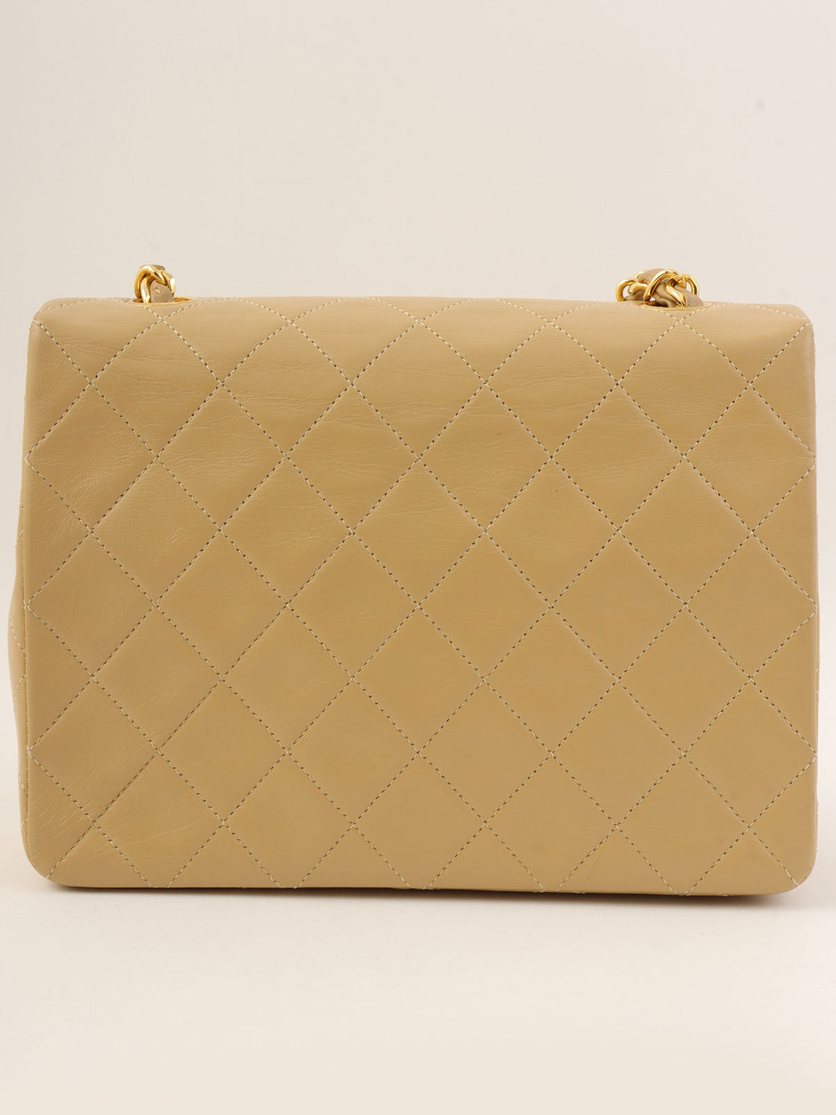 1990年頃製　スクエアクラシックフラップチェーンバッグ　ベージュ