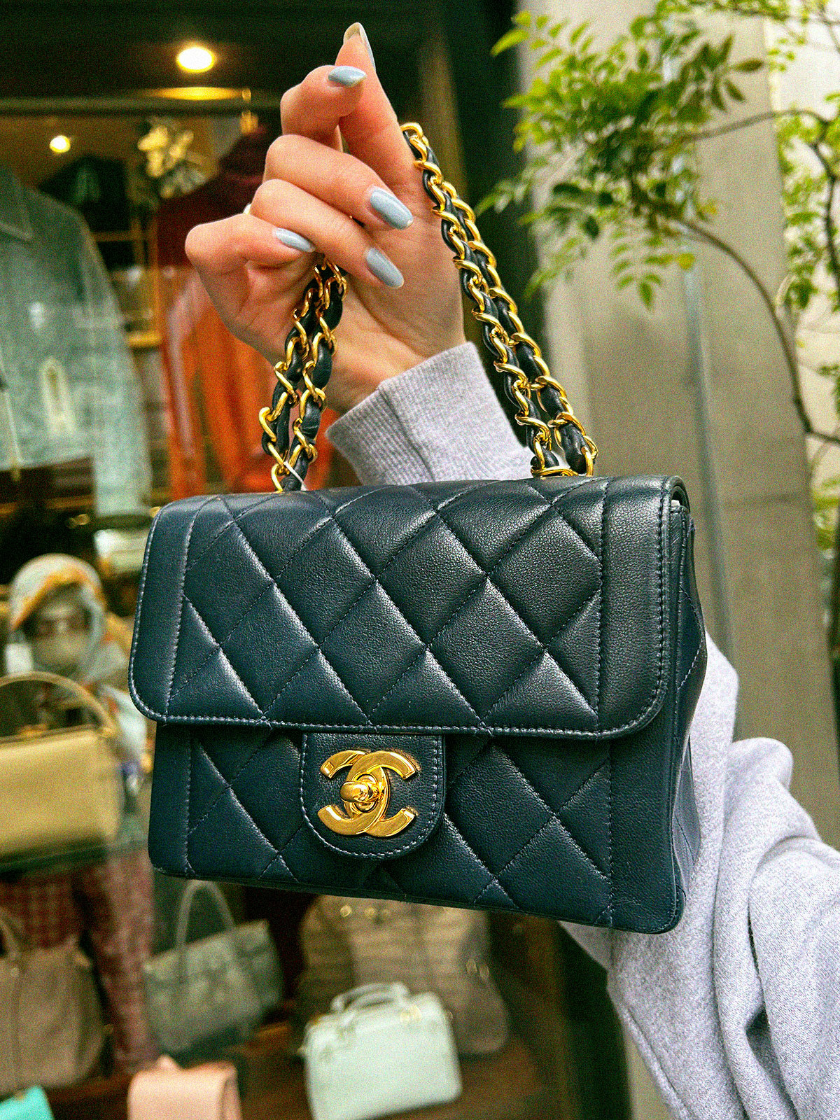 1995 Classic Flap Chain Bag Mini Navy