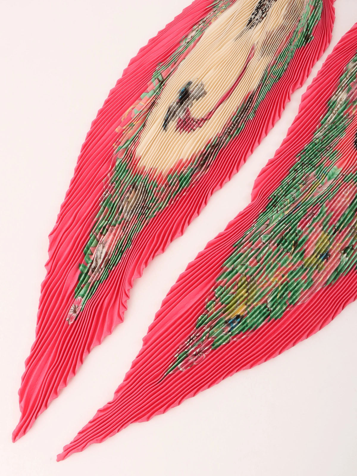Jungle Love Pattern Pleated Scarf Pink/Multi
