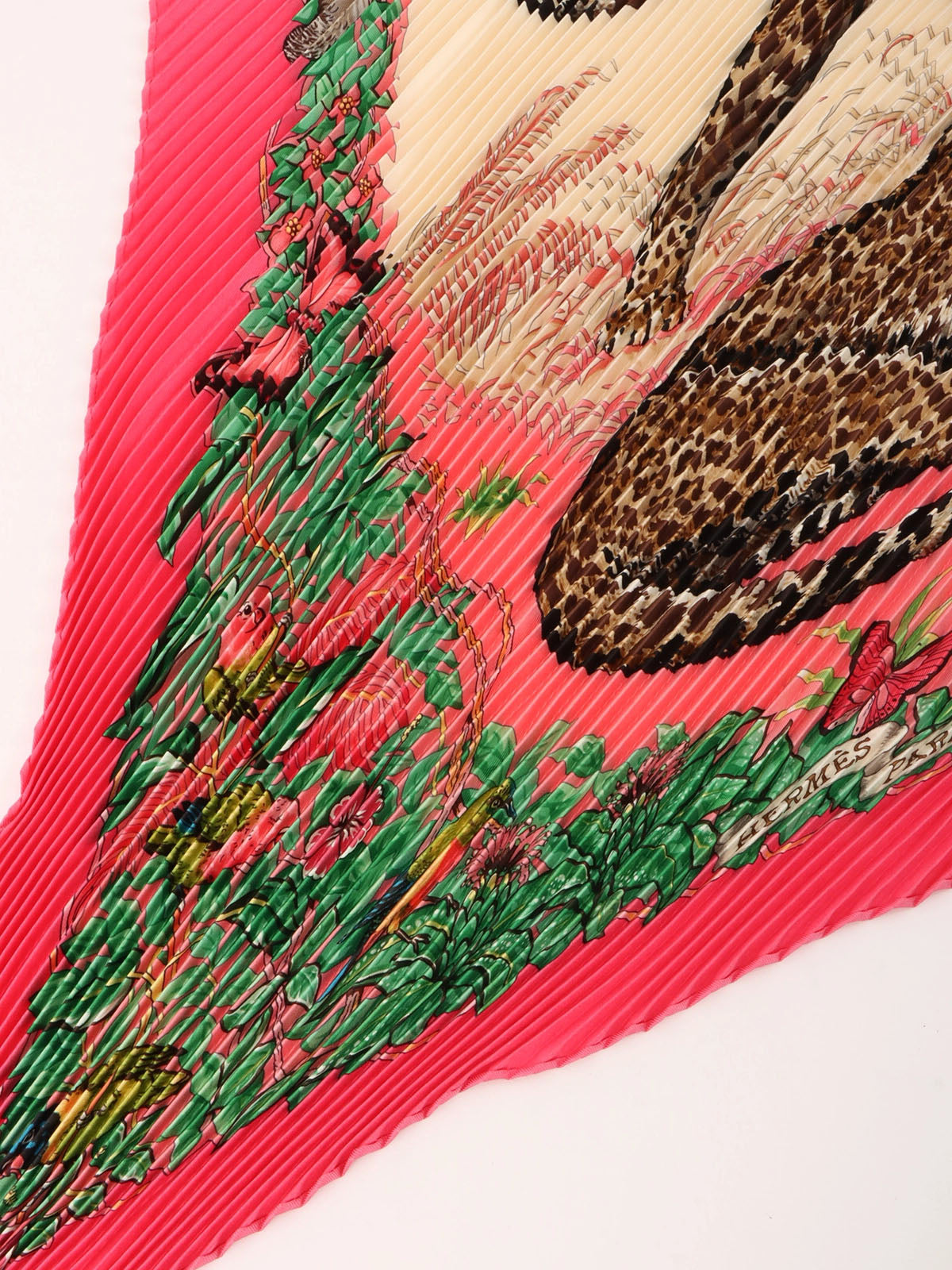 Jungle Love Pattern Pleated Scarf Pink/Multi