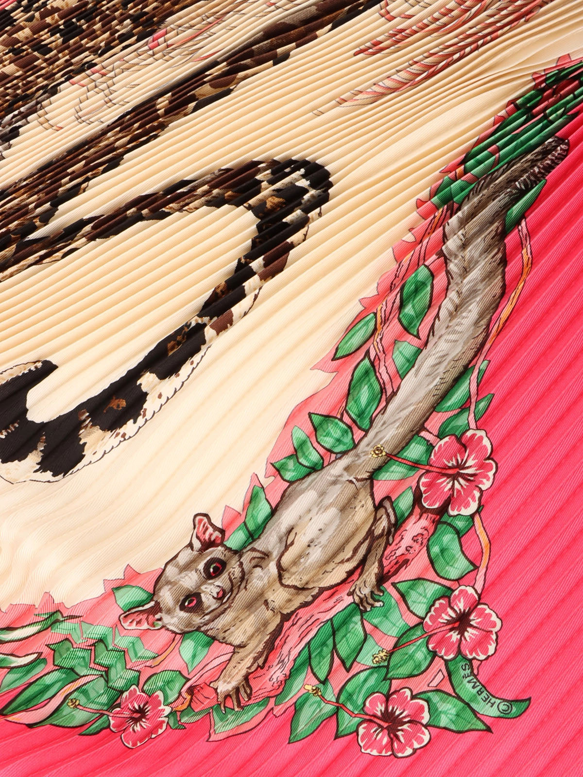 Jungle Love Pattern Pleated Scarf Pink/Multi