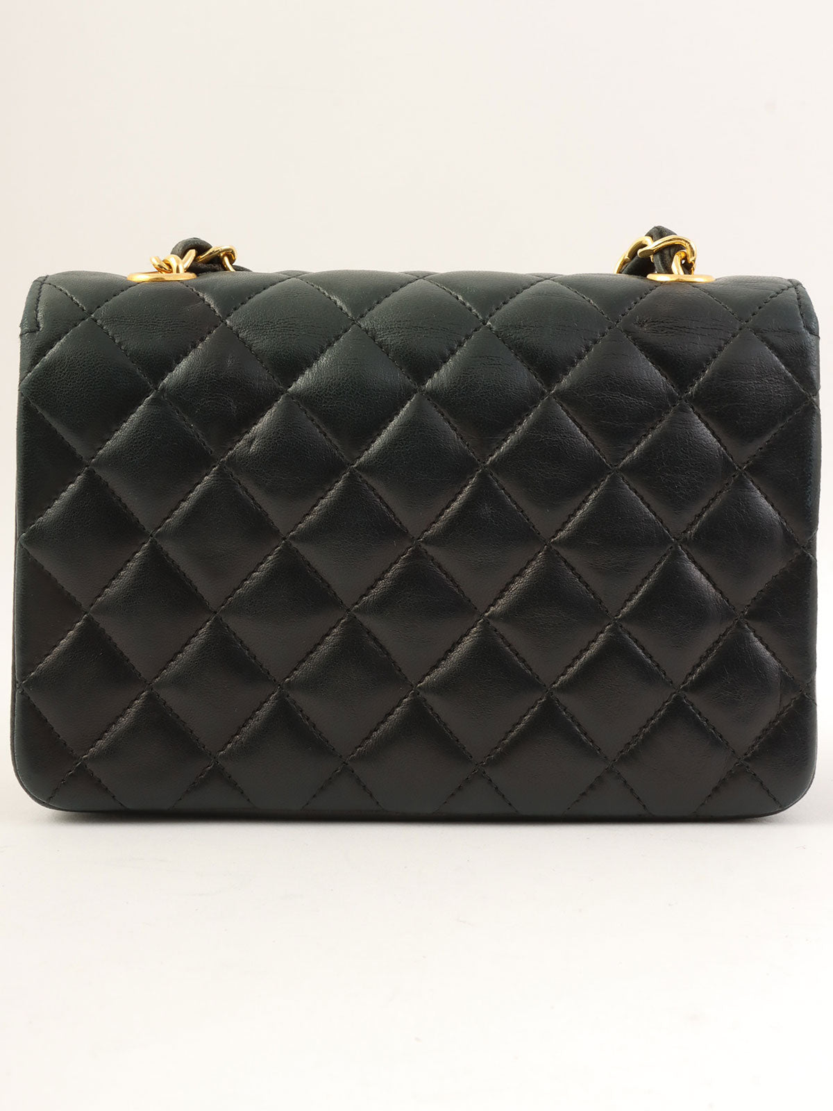 Circa 1985 Circle CC Turn Lock Chain Bag Mini Black