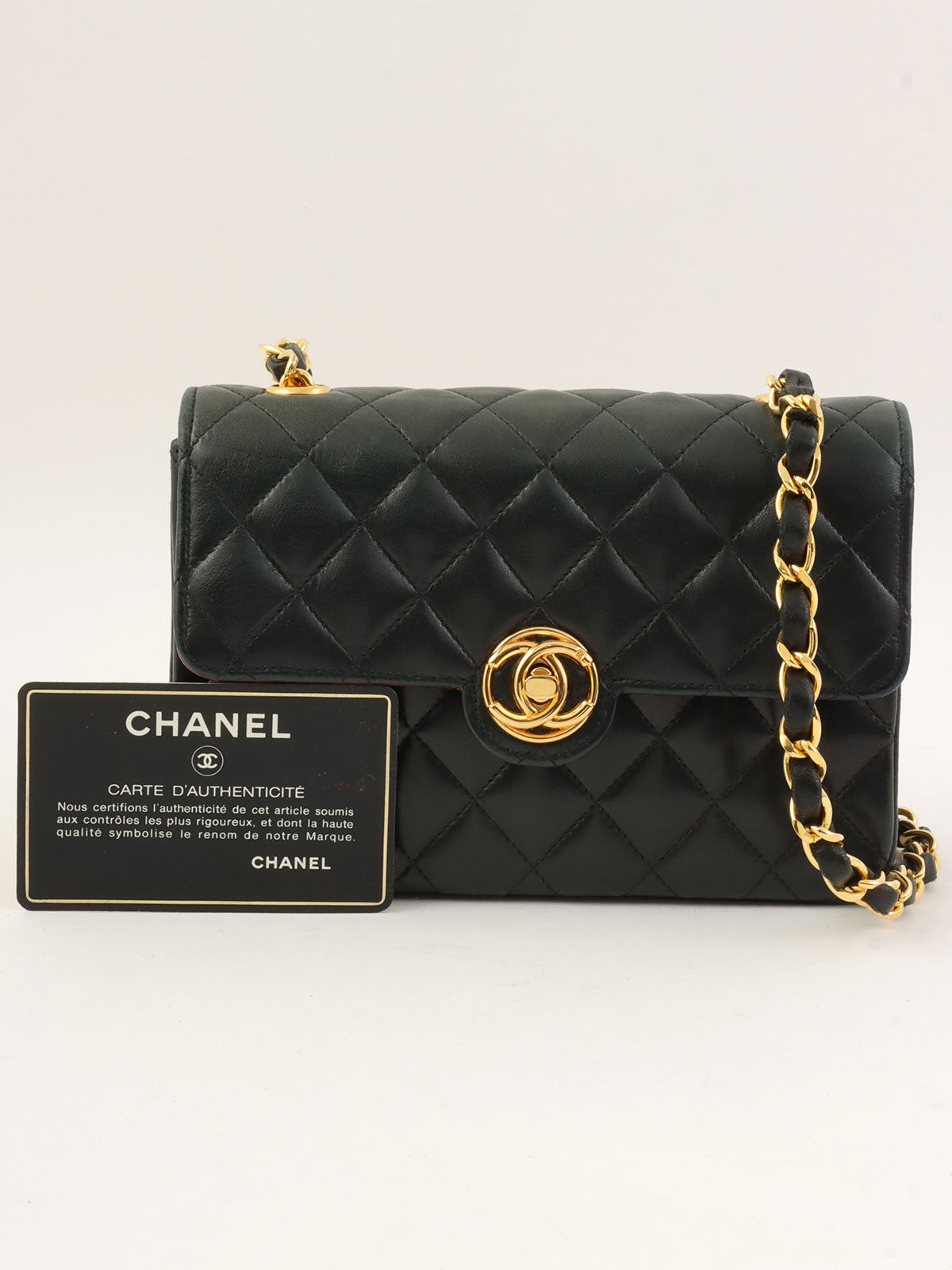 Circa 1985 Circle CC Turn Lock Chain Bag Mini Black