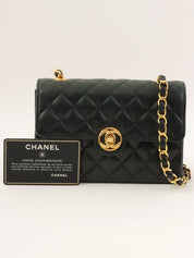 Circa 1985 Circle CC Turn Lock Chain Bag Mini Black